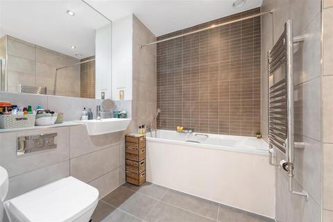 2 bedroom flat for sale, Campion House, Dunstan Grove, Penge, London, SE20