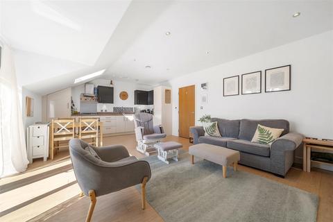 2 bedroom flat for sale, Campion House, Dunstan Grove, Penge, London, SE20