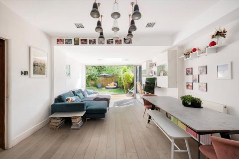 Brondesbury Villas, London, NW6