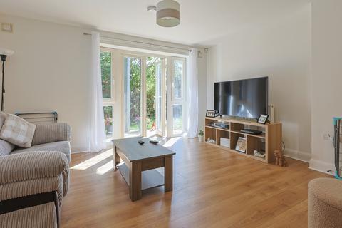 27 Ash Tree Close, Surbiton, KT6 5BQ