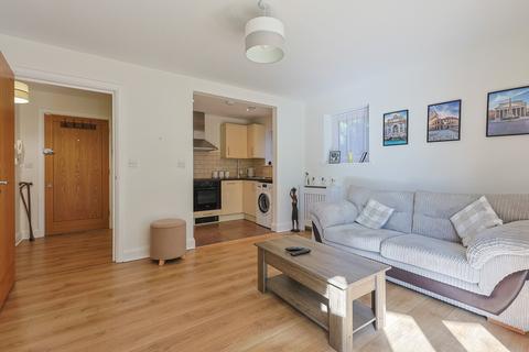 27 Ash Tree Close, Surbiton, KT6 5BQ