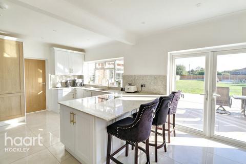 4 bedroom detached house for sale, Lower Road, Hockley