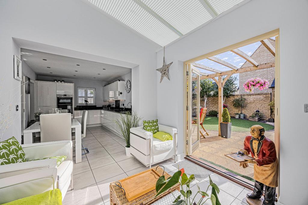Garden Rm / Kitchen