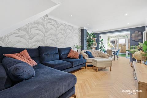 undefined, High Bank, Basildon SS16