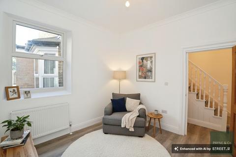3 bedroom terraced house for sale, Endsleigh Gardens, Ilford, IG1