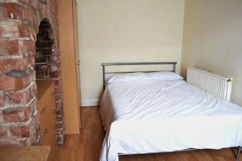 5 bedroom house to rent, 30 Luton Road, B29 7BN