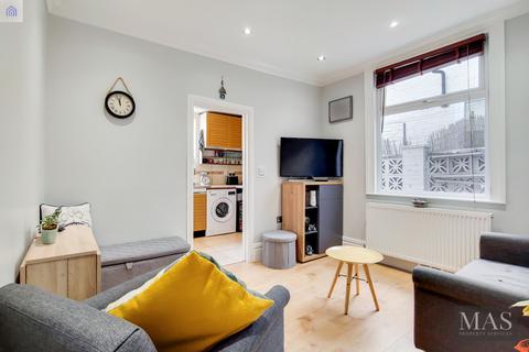 3 bedroom flat to rent, Tynemouth Street, London SW6