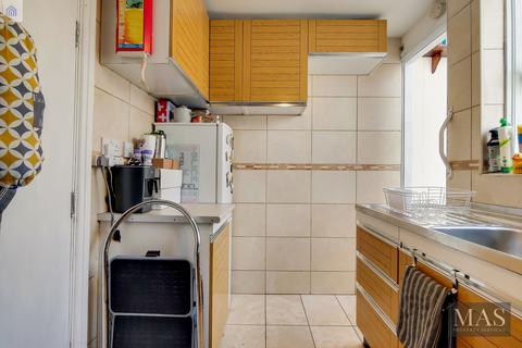3 bedroom flat to rent, Tynemouth Street, London SW6