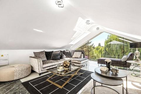 undefined, Waggon Road, Barnet, EN4