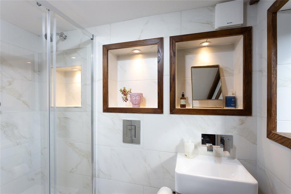 Annex Shower