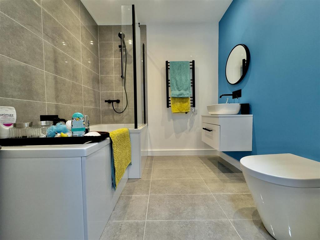 Ensuite