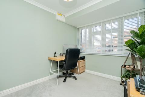 4 bedroom detached house for sale, Rowan Way, Cranfield, MK43