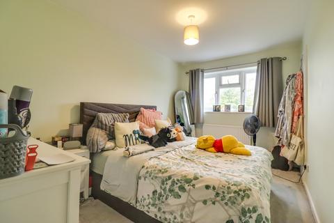 undefined, Vineyard Close, Woolston