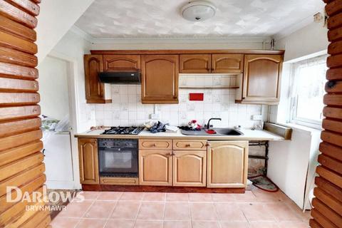 3 bedroom terraced house for sale, Queensway, Ebbw Vale