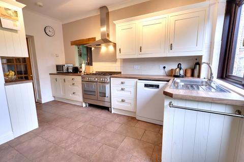 undefined, SOUTH ROAD, HORNDEAN