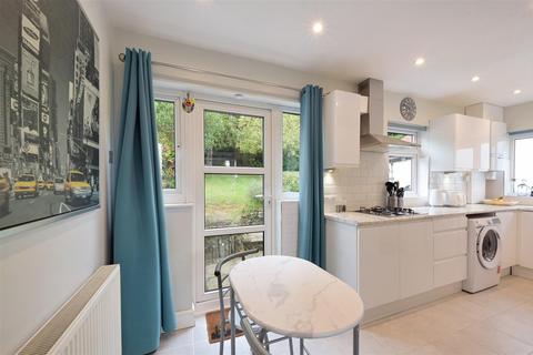 undefined, Prestbury Crescent, Banstead