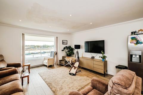 undefined, Pier Road, Littlehampton BN17
