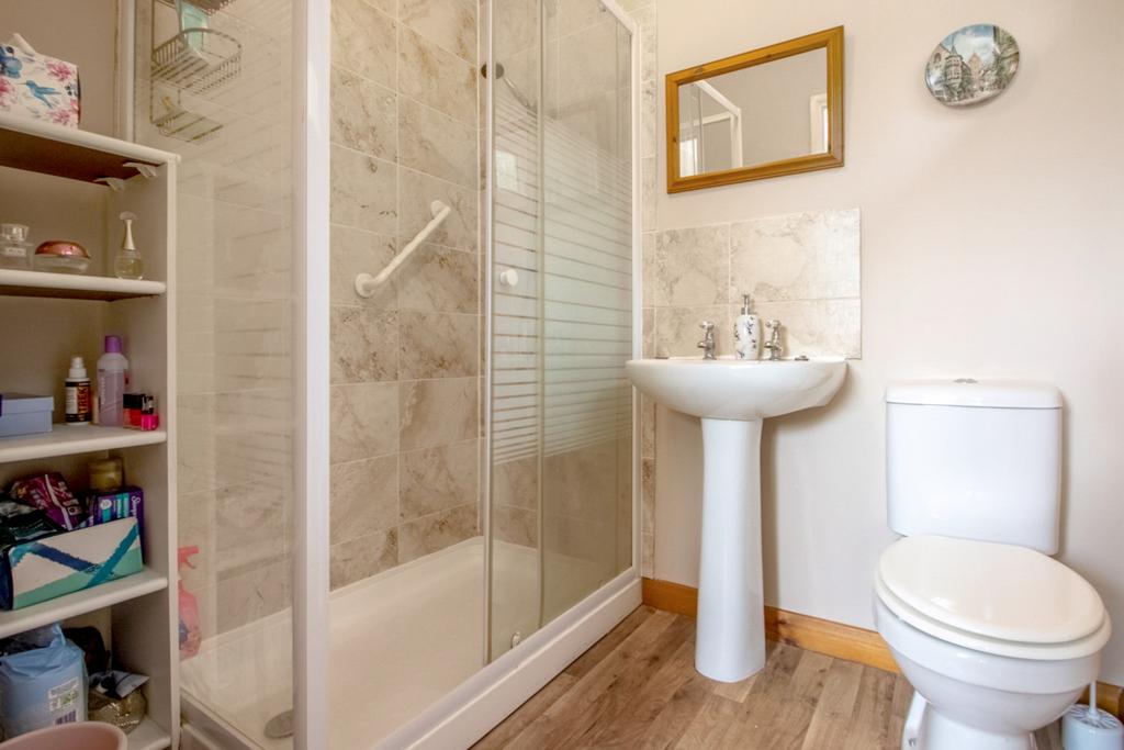 Ensuite-1