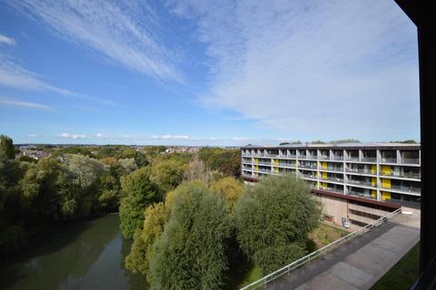 undefined, Lake Shore Drive, Bristol