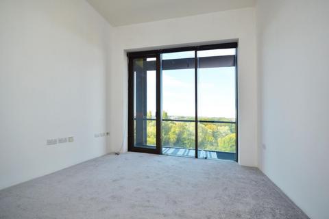 Studio for sale, Lake Shore Drive, Bristol