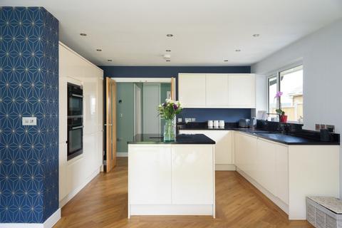 Swaylands Hatch Lane, Chartham, Canterbury, CT4 7LN