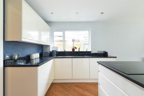 Swaylands Hatch Lane, Chartham, Canterbury, CT4 7LN