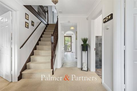 5 bedroom detached house for sale, Valleyview Close, Highwoods, Colchester, Essex, CO4