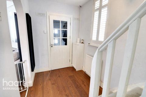 61 Caterham Avenue, Ilford, IG5 0QB