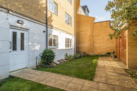 2 bedroom flat for sale, Chandler Way, Peckham, London, SE15