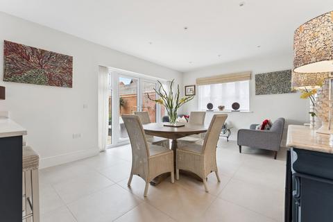 undefined, Poplar Way, Buckinghamshire HP18