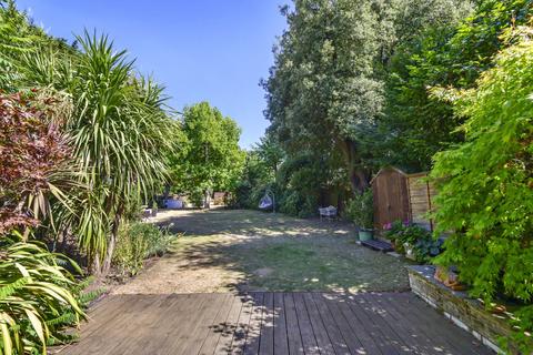 6 bedroom terraced house for sale, Kingston Hill, Kingston Upon Thames, KT2
