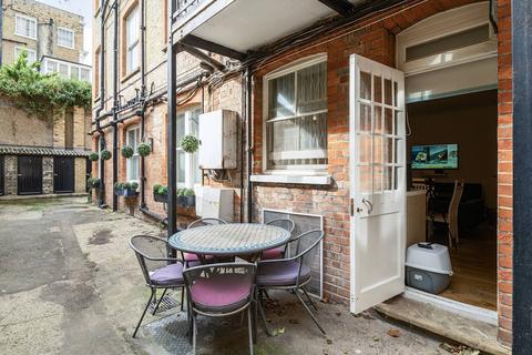 2 bedroom flat for sale, Drayton Court, Chelsea, London, SW10