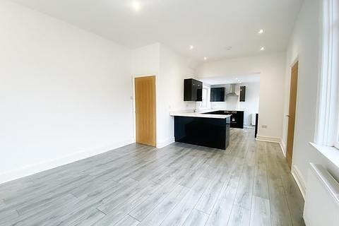 3 bedroom semi-detached house for sale, Holme Avenue, Walkerville, Newcastle Upon Tyne