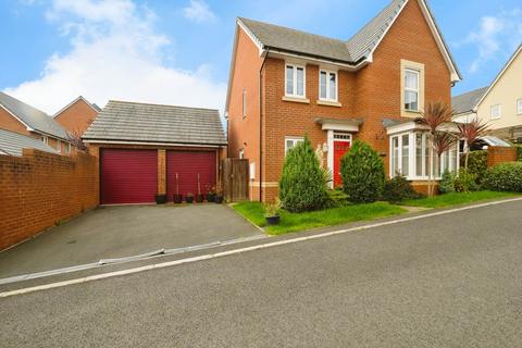 4 bedroom detached house for sale, Honeysuckle Drive, Dawlish EX7