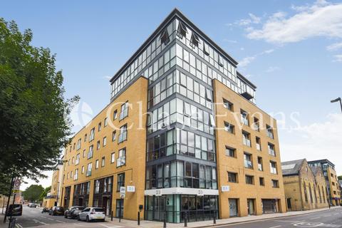 2 bedroom flat for sale, Forge Square, Isle Of Dogs, London, E14
