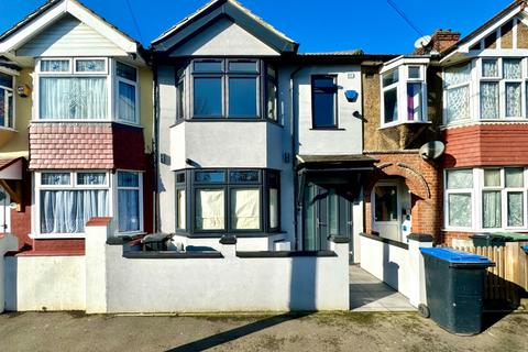 undefined, Room 4, St. Malo Avenue, London, Greater London, N9