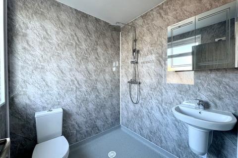 undefined, Room 4, St. Malo Avenue, London, Greater London, N9