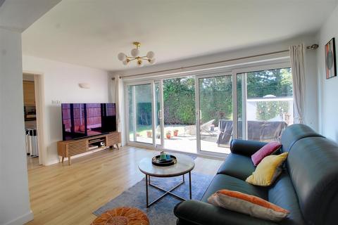 4 bedroom detached bungalow for sale, The Gardens, Brookmans Park AL9