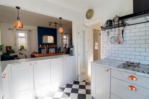 4 bedroom detached bungalow for sale, The Gardens, Brookmans Park AL9