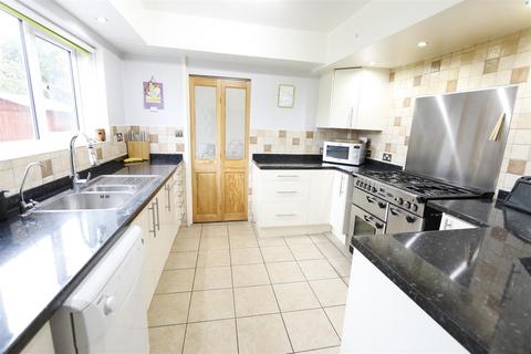 undefined, Jackson Place, CHICKSANDS