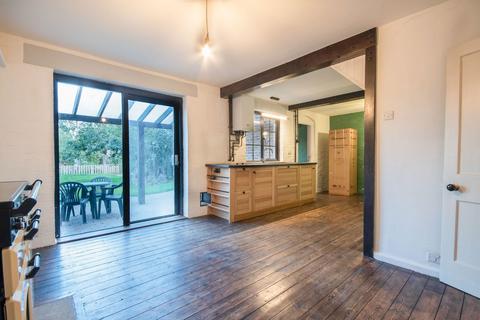 3 bedroom terraced house for sale, Holland Road, Oxted RH8