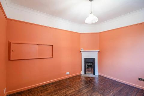 59 Holland Road, Oxted, RH8 9AU