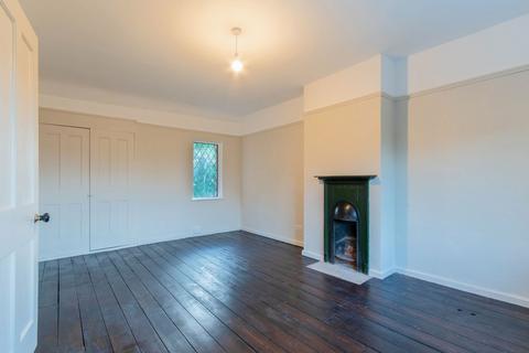 59 Holland Road, Oxted, RH8 9AU