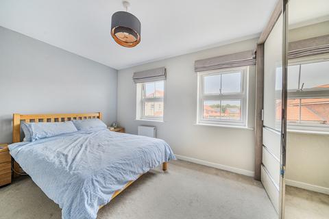 17 Chapman Drive, Binfield, Bracknell, RG42 4FT