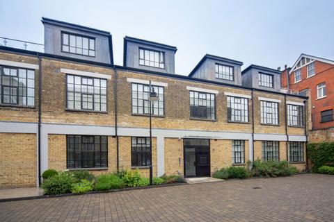 1 bedroom apartment to rent, Rainville Road, London W6