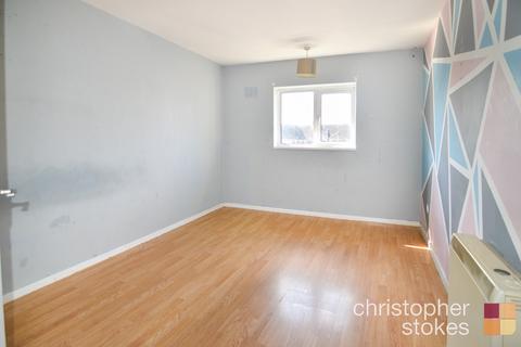 2 bedroom flat for sale, Chadwell Avenue, Cheshunt, Hertfordshire, EN8 0ER