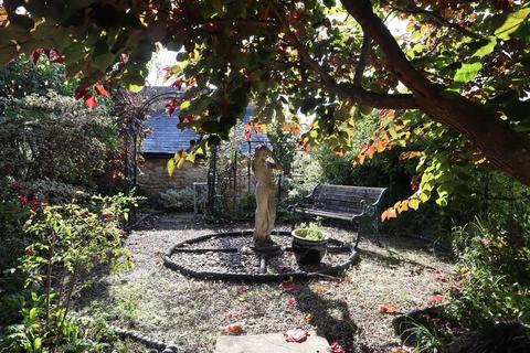 4 bedroom cottage for sale, Mill Lane, Caldecott LE16