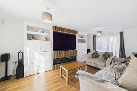 4 bedroom end of terrace house for sale, Dickenson Road, Colchester
