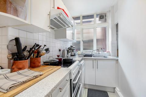 undefined, Grove End House, Grove End Road, London