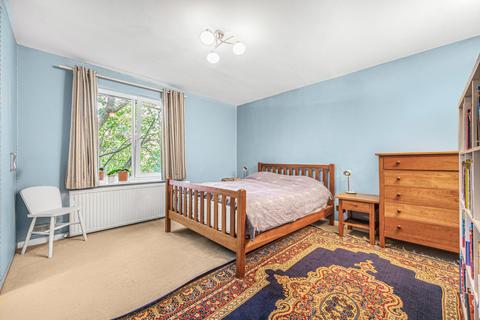 2 bedroom flat for sale, La Residence, 38a Marlborough Place, St John's Wood, London